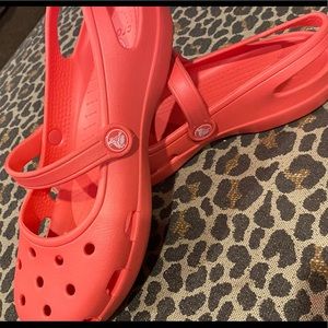 Crocs size 9